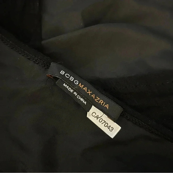 BCBGMaxAzria top  M - Picture 6 of 11
